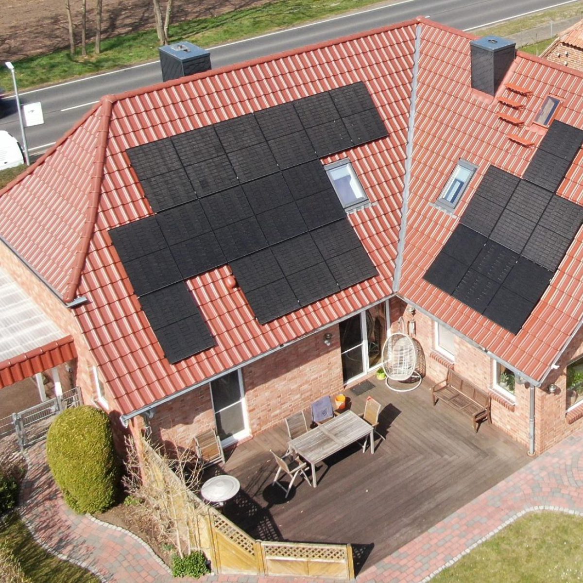 Dachsanierung mit PV Anlage in Bandenitz1